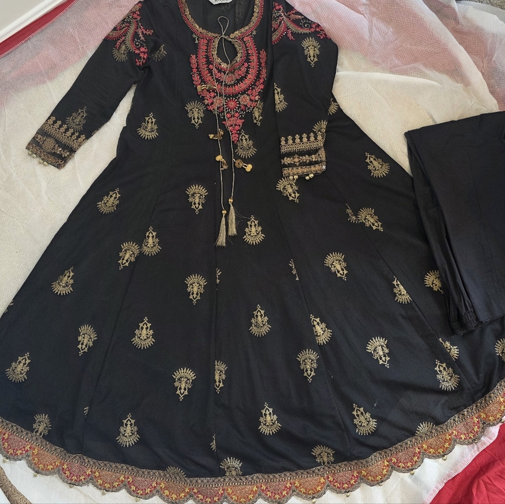 Maria B - Black and Red Embroidered Dress With Net Duppata - Festive Wear - Picture 8 of 8
